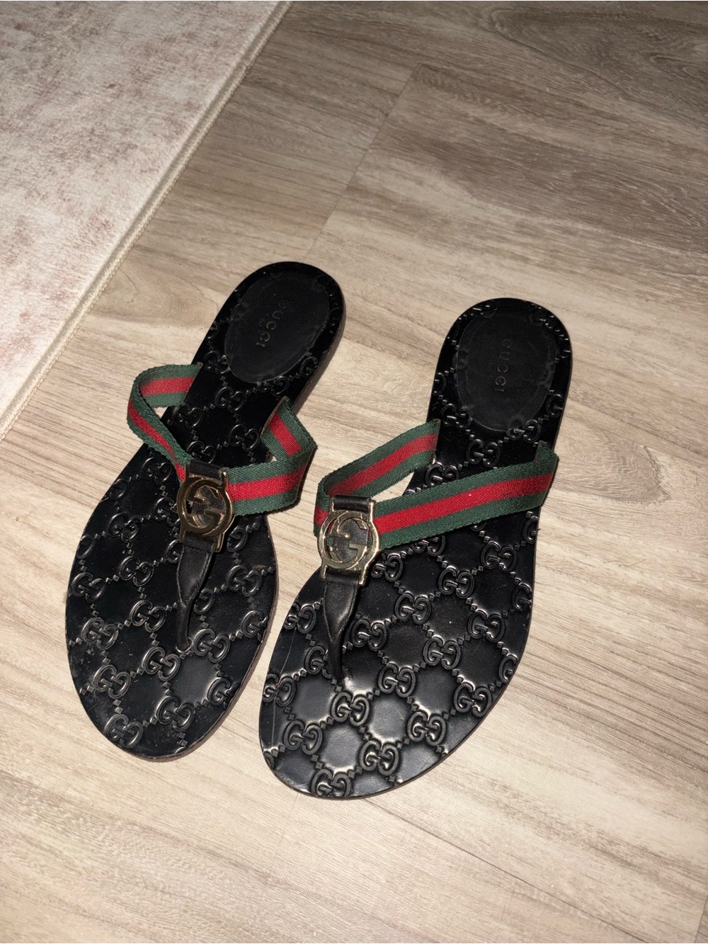 Gucci Black Leather Sandals with Green and Red Web Straps